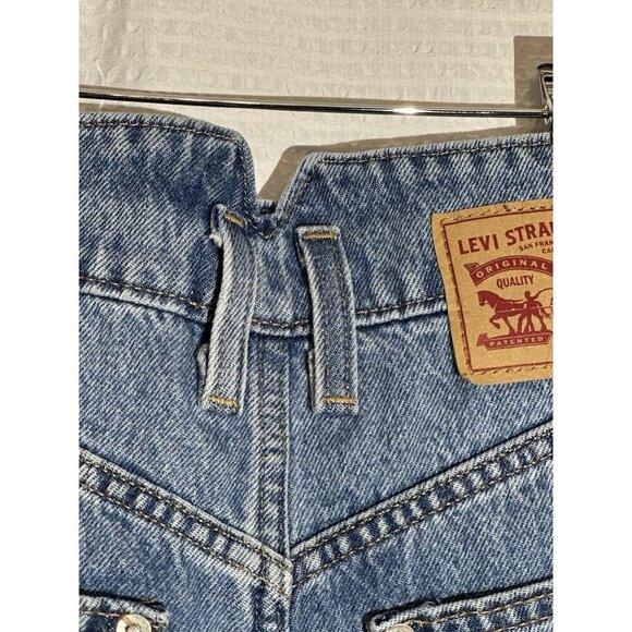 Levi Notched High Waisted Mom Shorts Size 24 Medium Wash Button Fly 100% Cotton - Picture 9 of 10